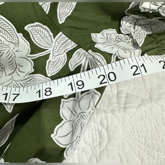 NWT SZ M Sugarlips Olive and White Floral Maxi Dress - Picture 7 of 10